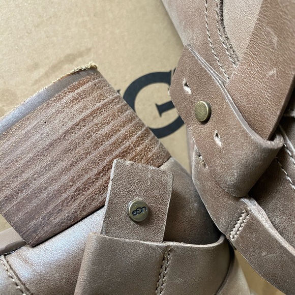 UGG boots - Picture 6 of 6